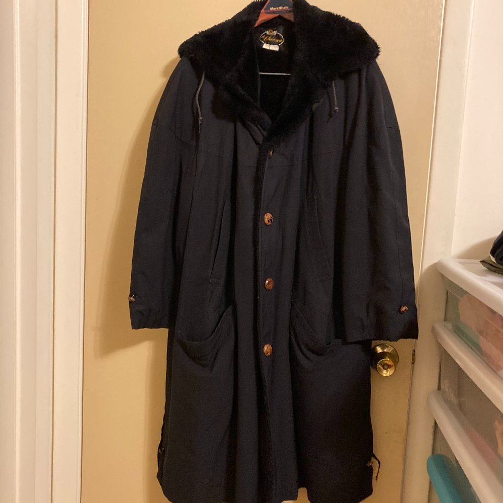 Vintage Le Chevron Black Coat with Fur Collar